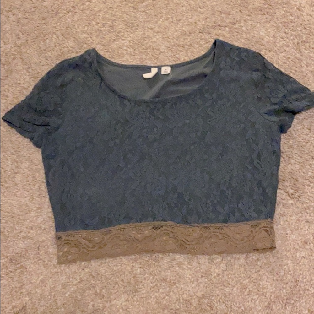 FRENCHI LACE CROP TOP